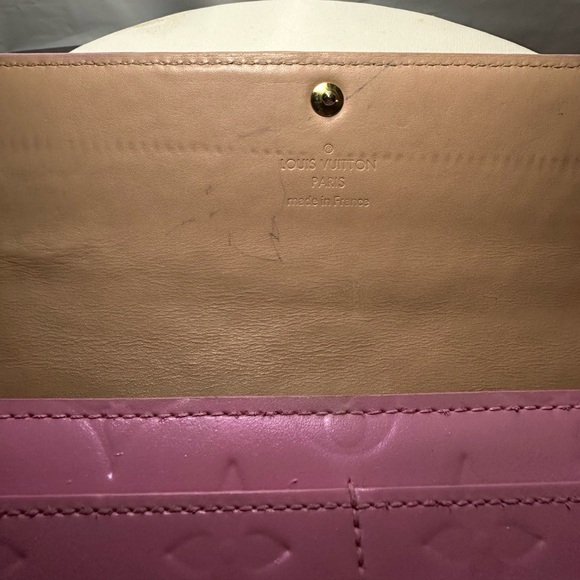 Louis Vuitton Wallet - Picture 7 of 11